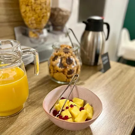 Azalia Quarto em Acomodações Particulares