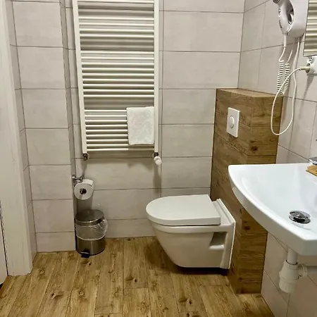 Azalia Quarto em Acomodações Particulares *