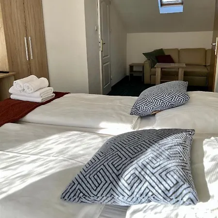 Azalia Séjour chez l'habitant *