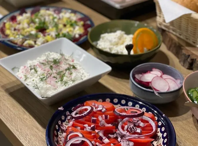 ホームステイ Azalia