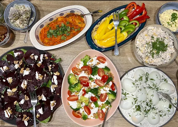 ホームステイ Azalia *