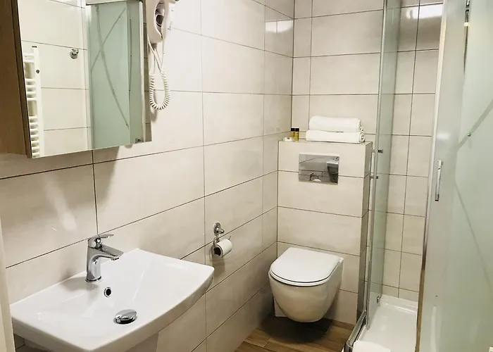 Azalia ホームステイ *